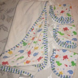 Babies R Us Fish Under the Sea Hooded Towel With 3 Wash Cloths